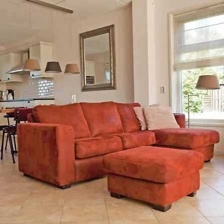 Nice In With 4 Bedrooms, Sauna And Wifi Semesterbostad